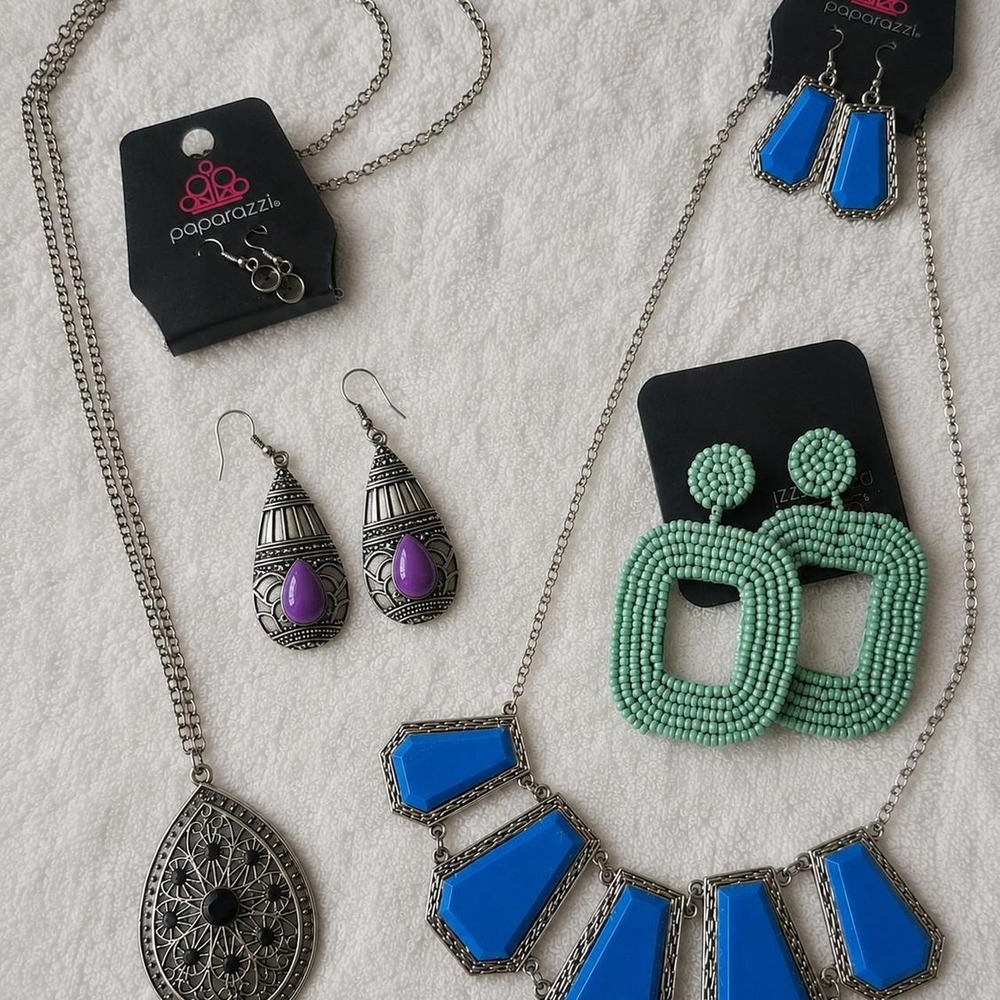 Paparazzi Jewelry Lot Blue Bib Necklace Purple Teardrop Mint Seed Bead Earrings